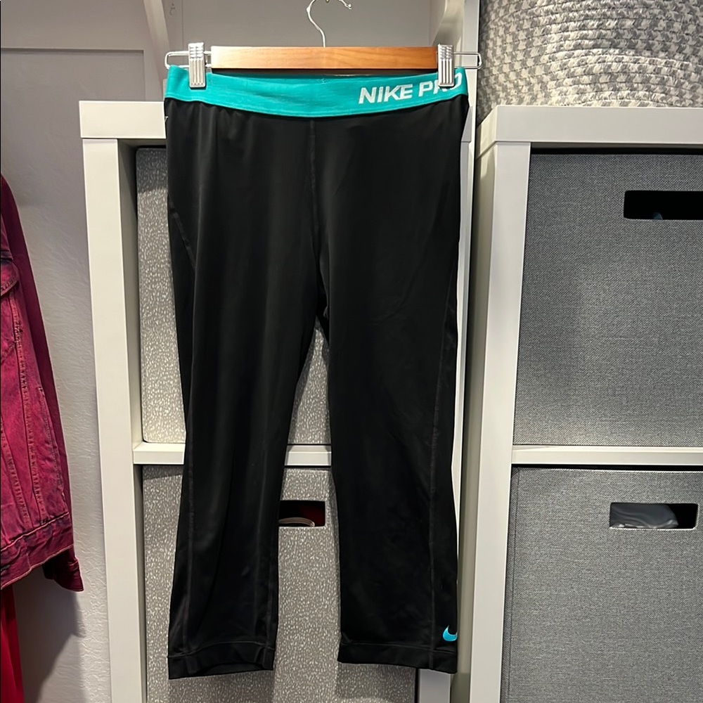Nike Black and Blue Leggings for Active Wear